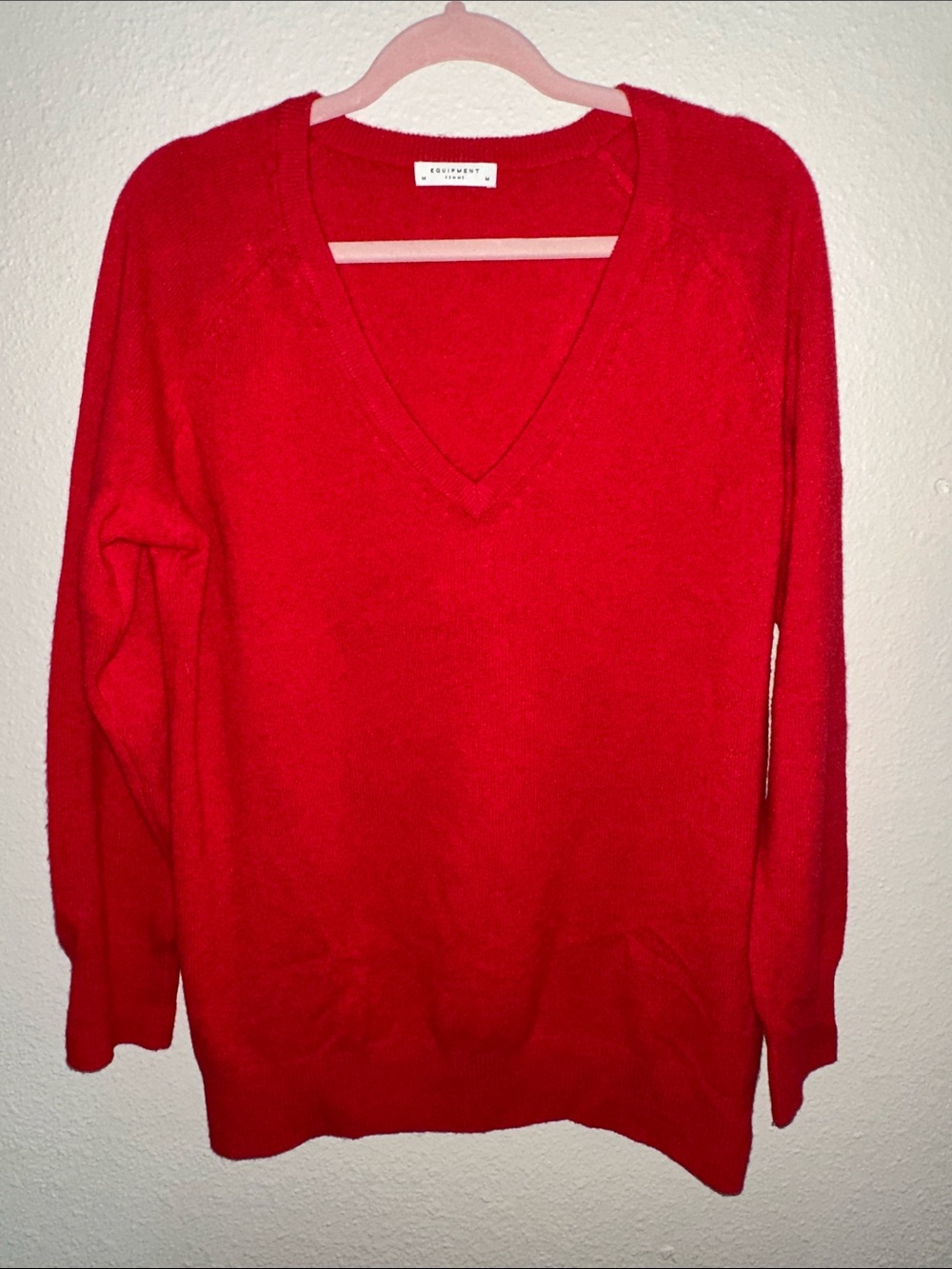 Equipment Femme Cashmere V-Neck Sweater Red Medium